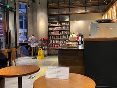 大堂-星巴克(北京三里屯SOHO一店)