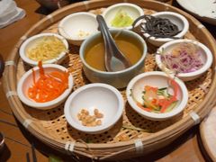 -包整·丝娃娃(一览甲秀楼风景店)