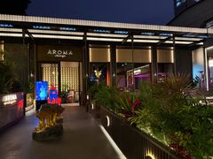 -洛缦音乐餐厅(工业展览馆万象城店)