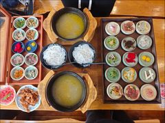 -桥香园过桥米线(国贸店)