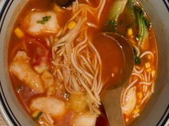 -刀小蛮半只鸡过桥米线(家乐福四元桥店)