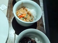-穹六人间 people 6(岳阳路店)