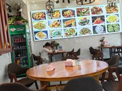 -梁姐啤酒鱼(兴坪古镇店)
