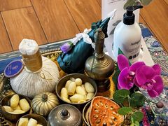 -莲泰式·中式·沐足·精油SPA采耳(天河店)