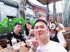 -星巴克臻选(成都宽窄巷子店)