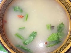 -天天向上素食餐厅(五台山店)