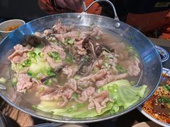 -肖四女乐山跷脚牛肉(南汇大学城生活广场店)