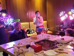 -海底捞火锅鲜切牛肉主题店(长寿路店)