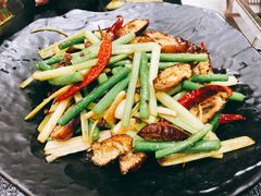 干煸蚕蛹-白玉·朝鲜族烤串(南山店)