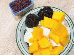 芒果豆花黑糯米-堂屋糖水店(愚园店)