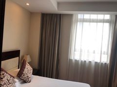 -上海御花园酒店