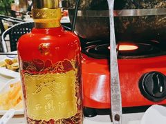 -墨脱石锅椰子鸡•香草鸭•东山羊(大东海店)