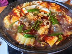 襄阳砂锅牛三鲜-莲餐厅·湖北菜·潜江小龙虾店(愚园路店)