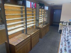 -优医视平价眼镜超市蔡司依视路折扣(小马厂店)