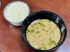 金牌杂酱面-胖胖板凳面