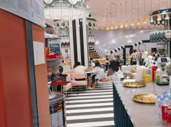 -奈尔宝家庭中心·亲子餐厅(鄞州万达店)