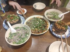 -杨三孃跷脚牛肉(玉双路店)