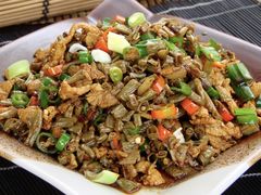 朴豆角炒肉沫-唐伯虎新派湘菜馆(石夏时代广场店)