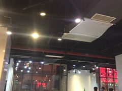 -凤凰路何眼镜香辣蟹(花果园店)