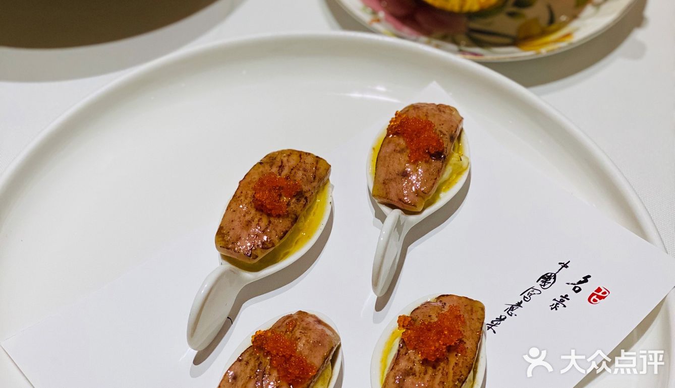 秀外慧中 食尽美肴 悦动佳丽  自己yy可好被小伙伴