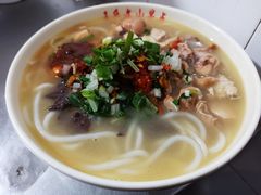 -文山荷鲜居(翠湖店)