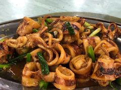 酱爆鱿鱼筒-红月湾海鲜饭店•沙滩海景(双月湾店)