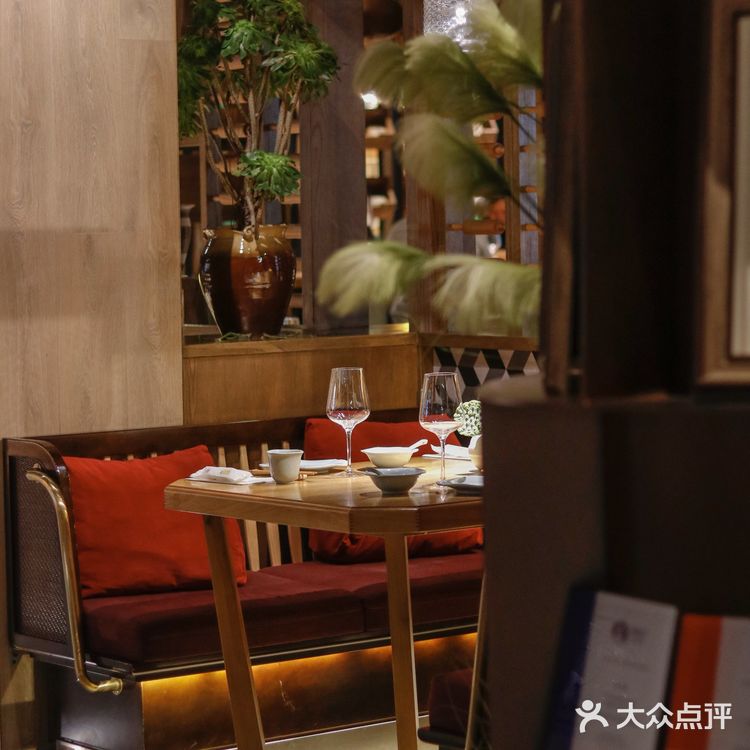 成都探店 | [糖果]法式装修风格黑珍珠川菜，约会首选地~