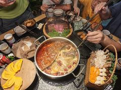 -鹿鸣山草本茶香火锅(园西路店)