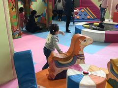 -蒙特利亲子乐园