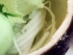 -志龙皇冠吃货椰子铺