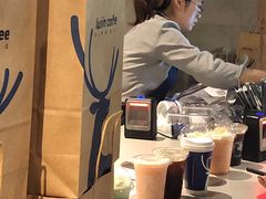 -瑞幸咖啡(新世界中心店)