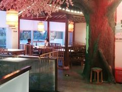 -荷塘秋月·本帮江浙菜(国权路店)