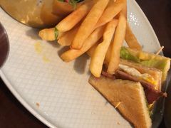 -芭莉与彩虹西餐厅(成都合生汇店)
