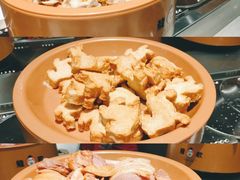 -龍歌自助小火锅(市南金茂湾店)
