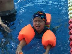 -鲨鱼游泳培训中心