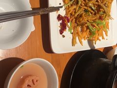 -莲餐厅·湖北菜·潜江小龙虾店(愚园路店)