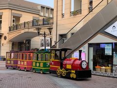 -王府井奥莱临潼小镇(临潼店)