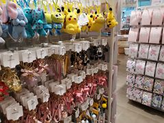 -名创优品(广州萝岗万达广场店)