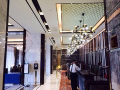-永恒朗悦酒店(广西大学地铁站大学东路万达广场店)