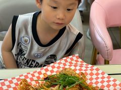 -覃记海鲜美食餐厅