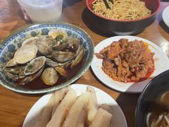 -爆炸头阿姨小四川正宗川味小吃(无任何分店)
