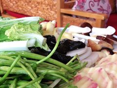 -民食香·腊排骨野生菌美食(木府店)