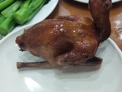 红烧乳鸽-煲煲掂风味煲仔饭餐厅(西区店)