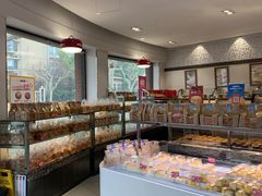 面包甜点陈列柜-味多美(江安路店)