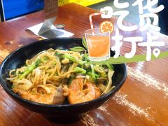 海鲜炒米面-台州老六海鲜面馆(上南总店)