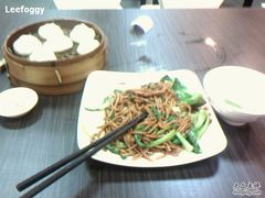 -小梅园饭堂(东方路店)