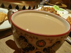 新疆奶茶-耶里夏丽·新疆菜·28年喀什老馆(田林东路店)