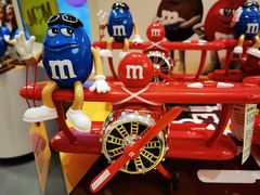 -m豆巧克力世界(上海世茂广场店)