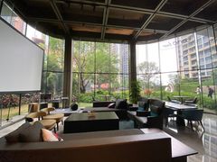 -星河吉酒店-BOND大堂吧·咖啡·简餐