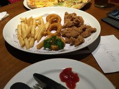 -JINNS锦时 steak&pizza(浸信会礼拜堂旧址店)